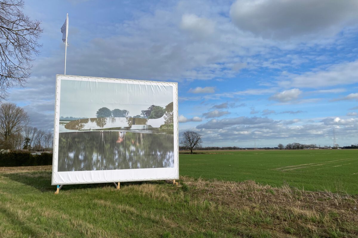 Billboard Olivier Goethals langs Rijksweg in Maaseik